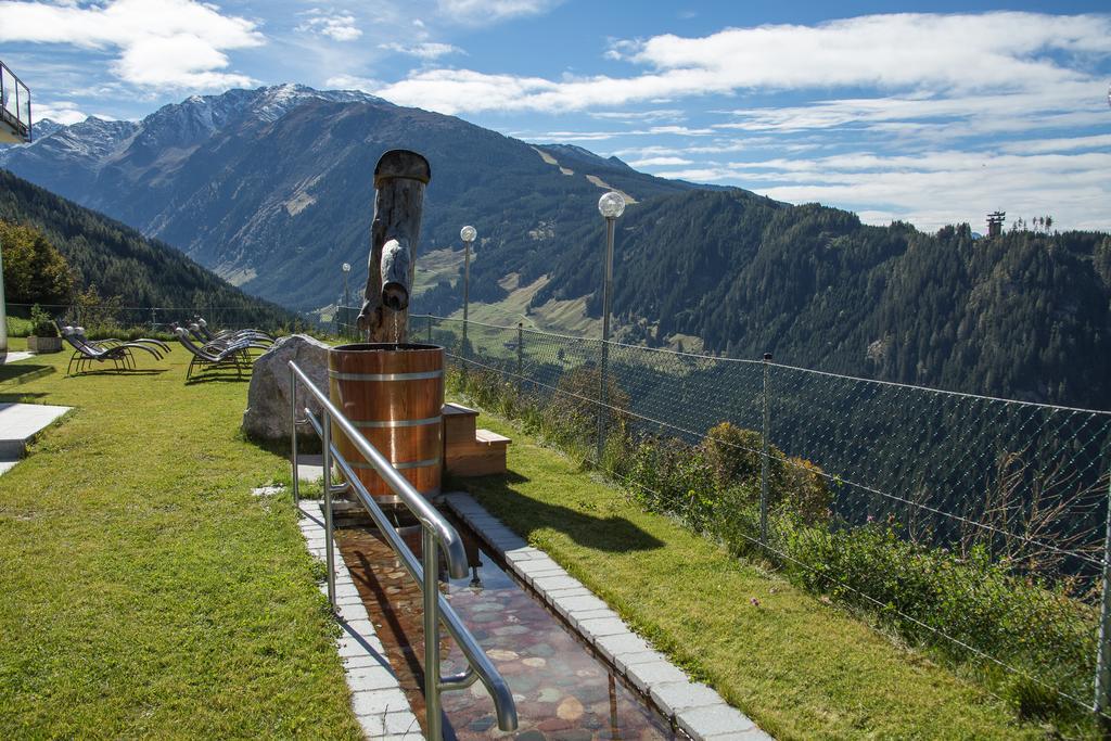ホテル Alpenrelax Krepperhuette Volders エクステリア 写真
