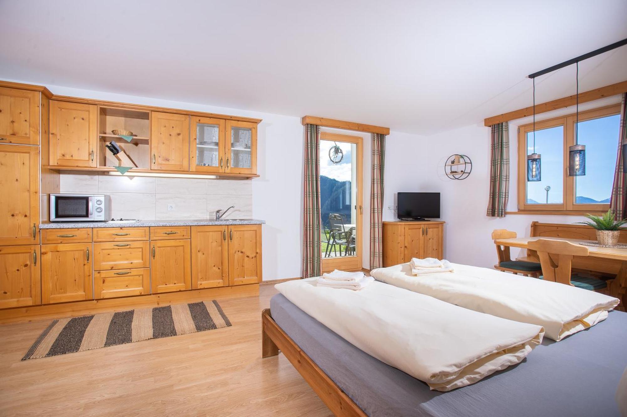 ホテル Alpenrelax Krepperhuette Volders エクステリア 写真
